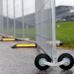 Temporary fence gate with wheeled base
